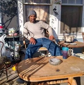 Meet your Posher, Troy